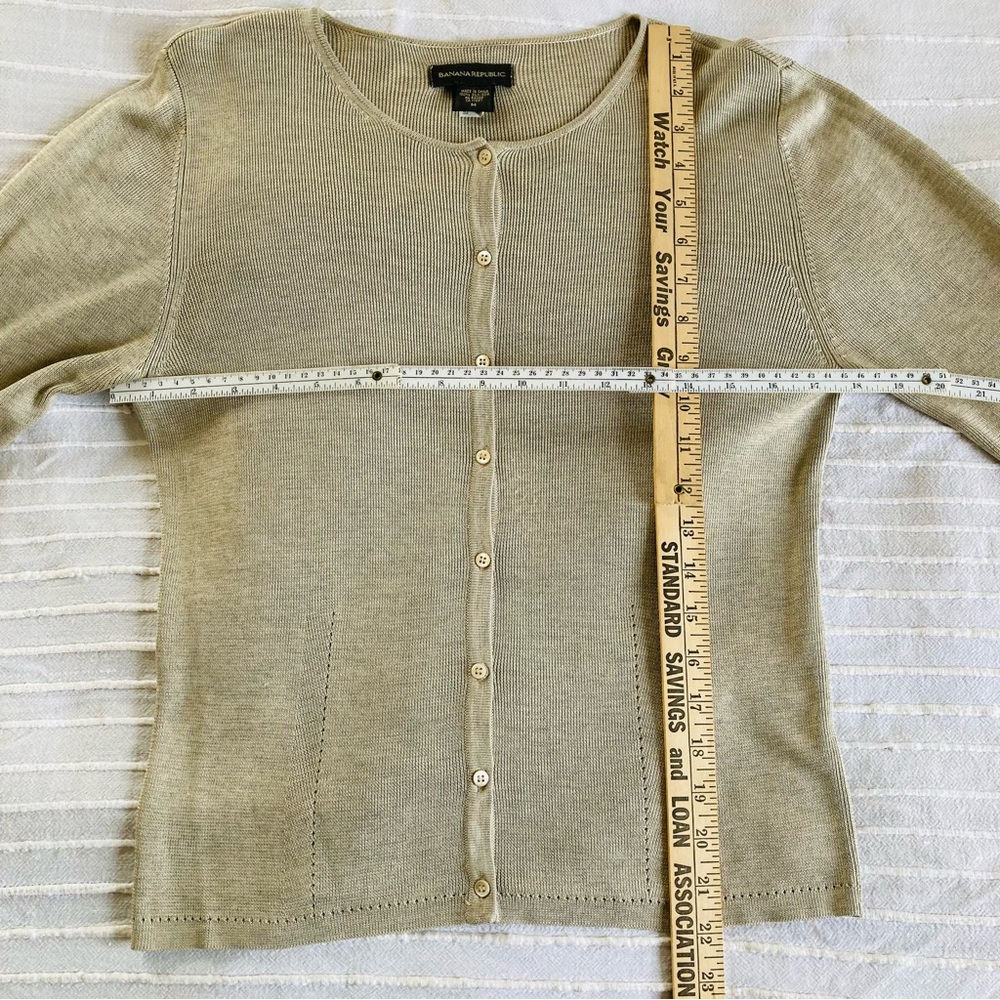 Banana Republic Beige Knit Cardigan
100% Silk - Picture 5 of 6